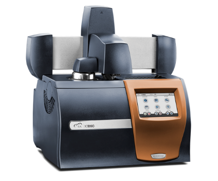 東銳與TA攜手 | 2023年“兔”飛猛進